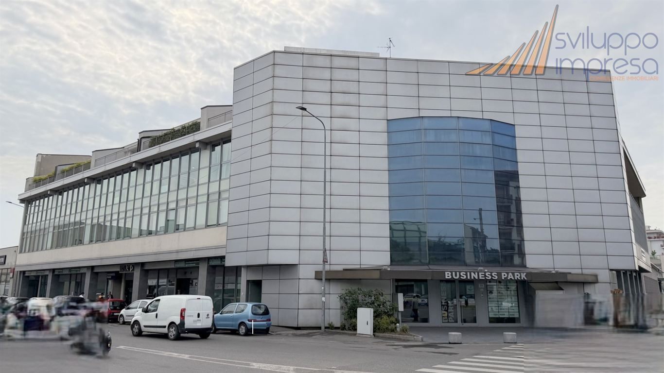 UFFICIO IN AFFITTO IN PALAZZINA TERZIARIA DI RAPPRESENTANZA A BRESSO