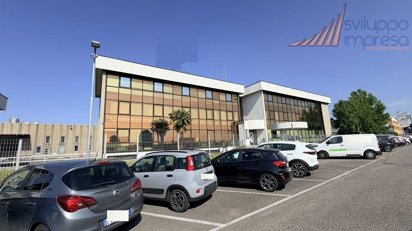 UFFICI IN PALAZZINA DI RAPPRESENTANZA IN AFFITTO A BELLUSCO