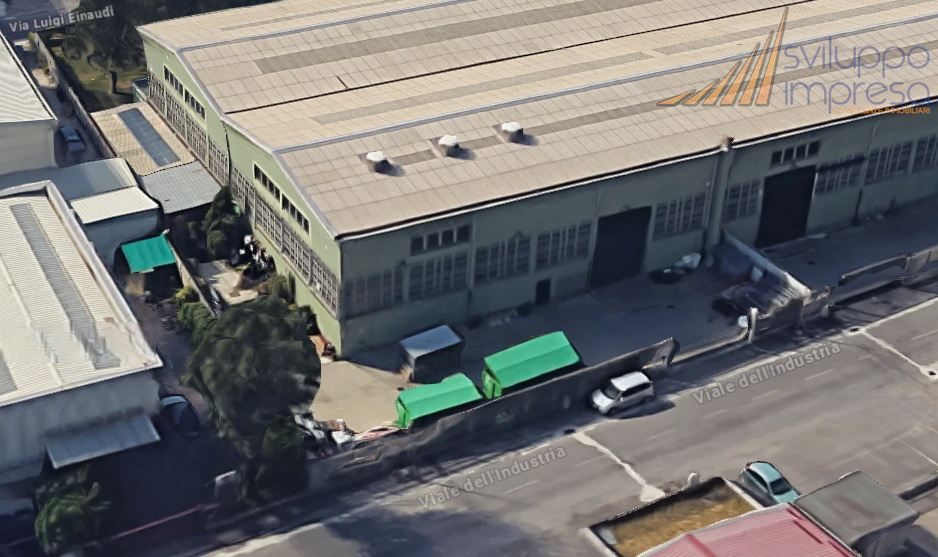 CAPANNONE INDUSTRIALE CON CORTILE PRIVATO IN AFFITTO